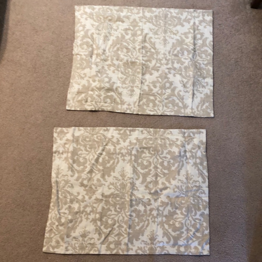 Pottery Barn Jaquard Medallion Standard Shams